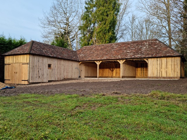 bespoke oak framed garage 3